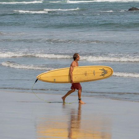 Capitan Suizo Beachfront Boutique Hotel Tamarindo Kültér fotó