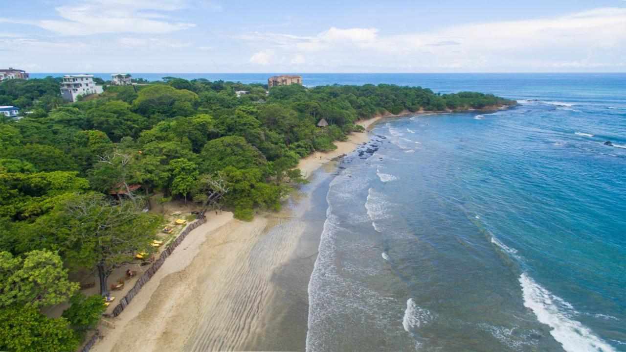 Capitan Suizo Beachfront Boutique Hotel Tamarindo Kültér fotó