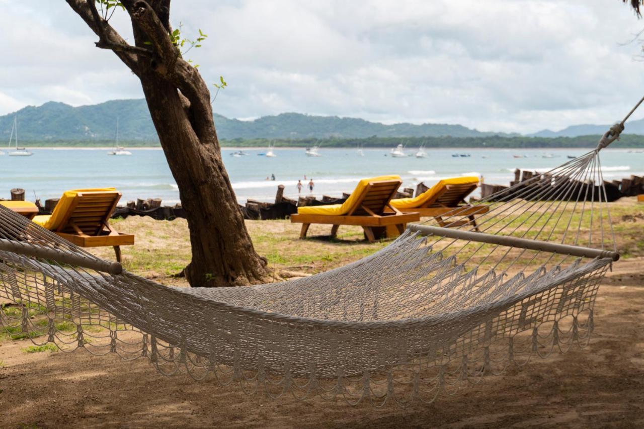 Capitan Suizo Beachfront Boutique Hotel Tamarindo Kültér fotó