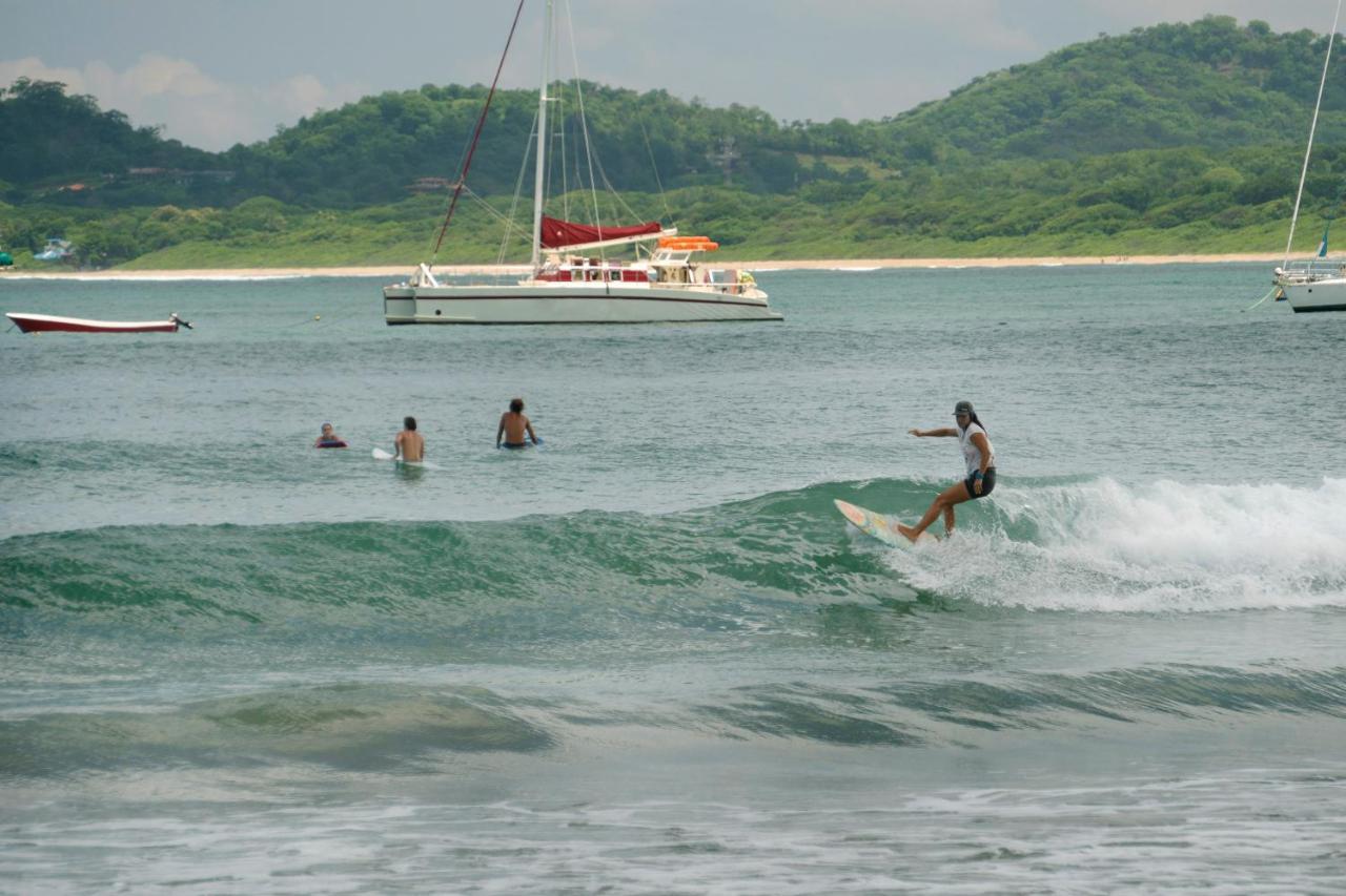 Capitan Suizo Beachfront Boutique Hotel Tamarindo Kültér fotó