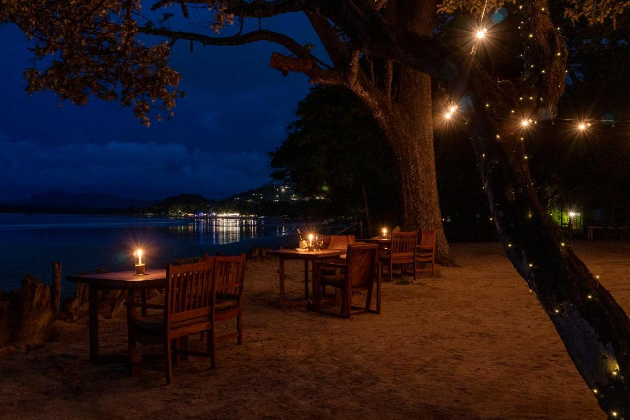 Capitan Suizo Beachfront Boutique Hotel Tamarindo Kültér fotó