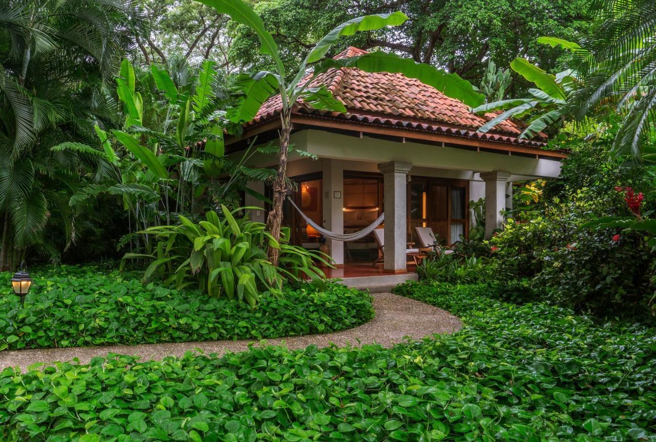 Capitan Suizo Beachfront Boutique Hotel Tamarindo Kültér fotó