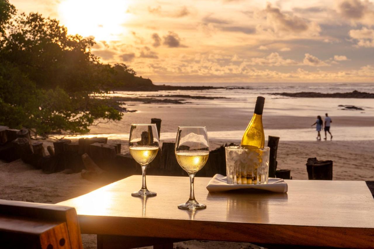 Capitan Suizo Beachfront Boutique Hotel Tamarindo Kültér fotó