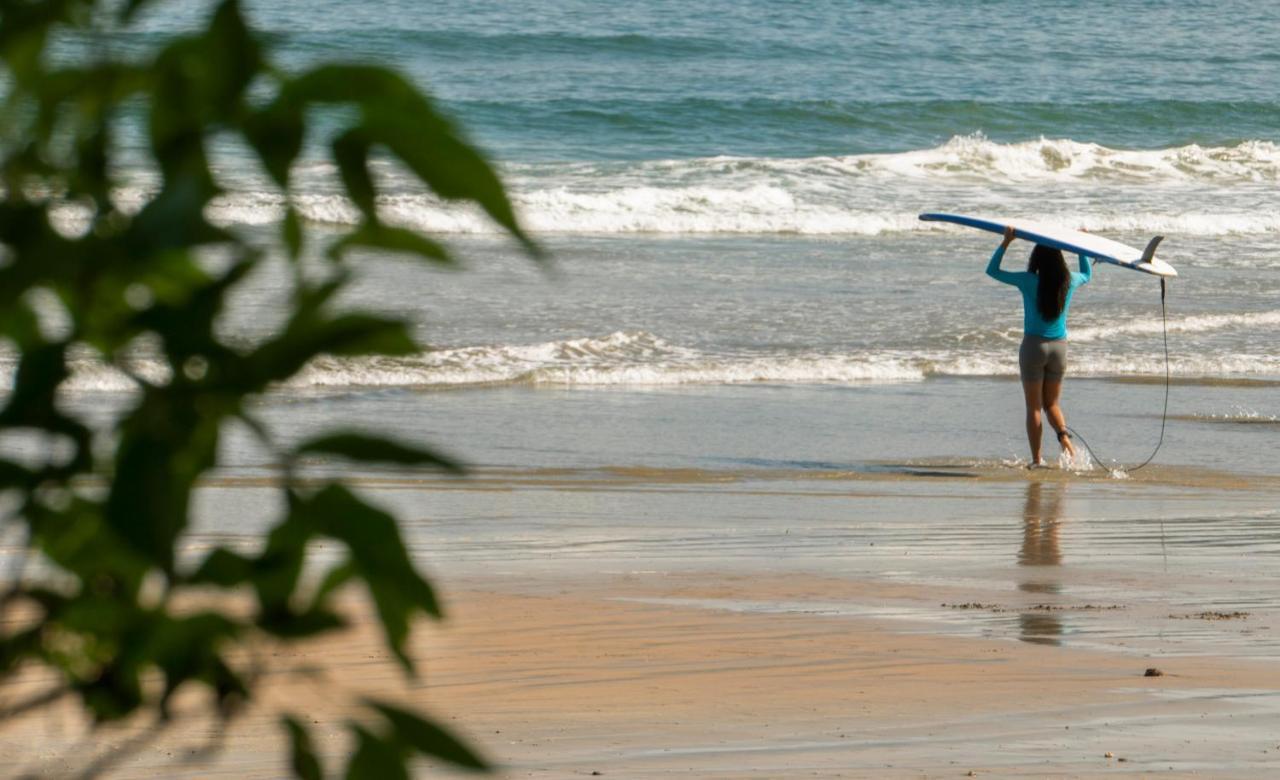 Capitan Suizo Beachfront Boutique Hotel Tamarindo Kültér fotó