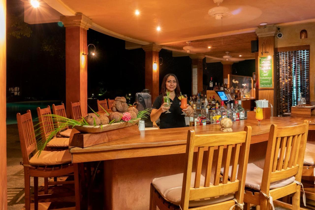 Capitan Suizo Beachfront Boutique Hotel Tamarindo Kültér fotó