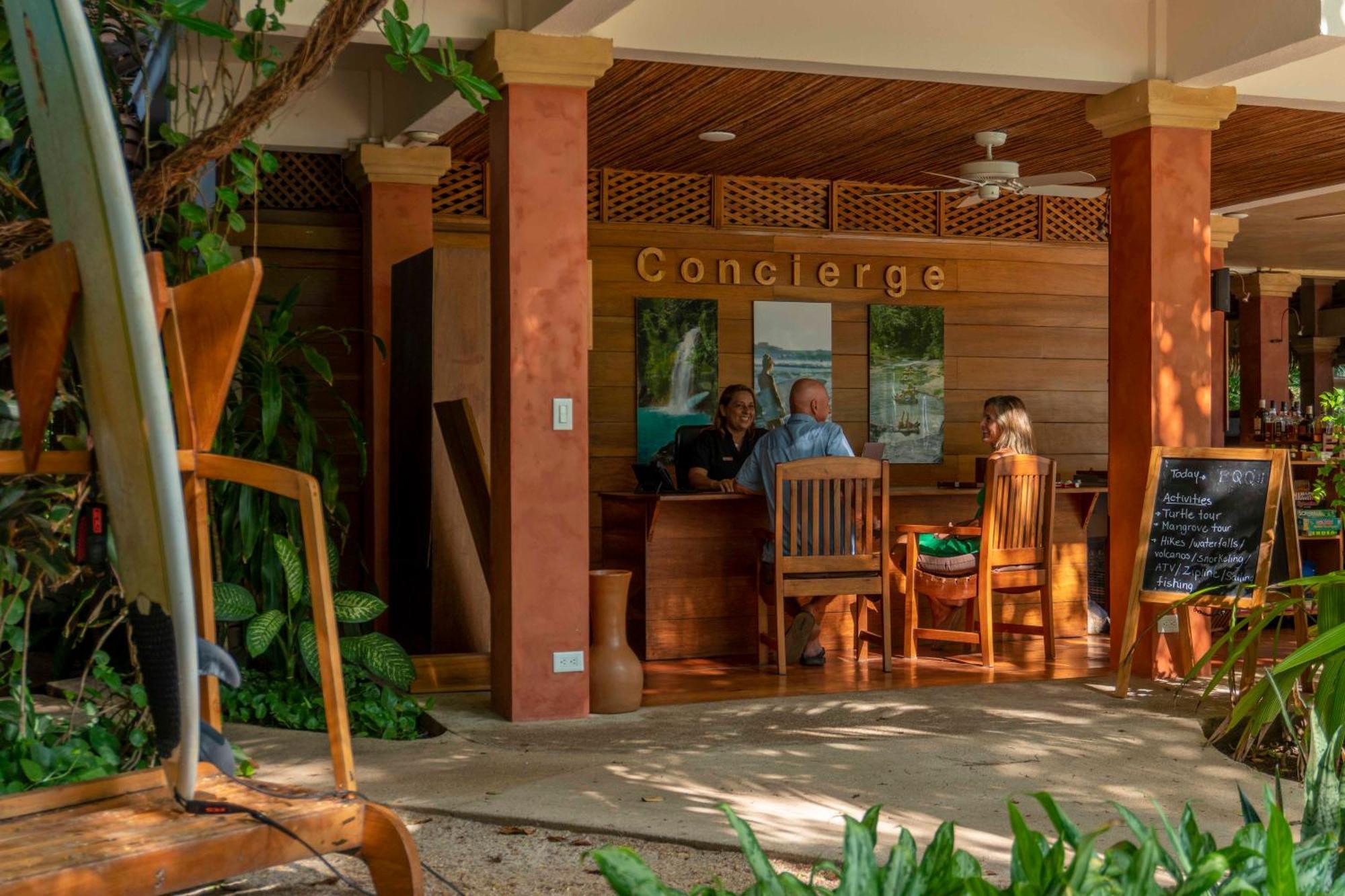 Capitan Suizo Beachfront Boutique Hotel Tamarindo Kültér fotó